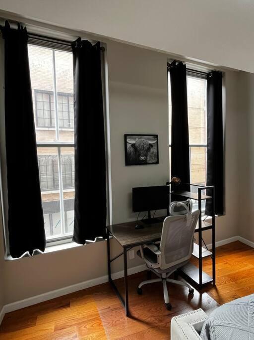 Downtown Albany 2 Bedroom + Workstation @ The Mark Exterior photo