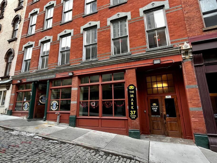 Downtown Albany 2 Bedroom + Workstation @ The Mark Exterior photo