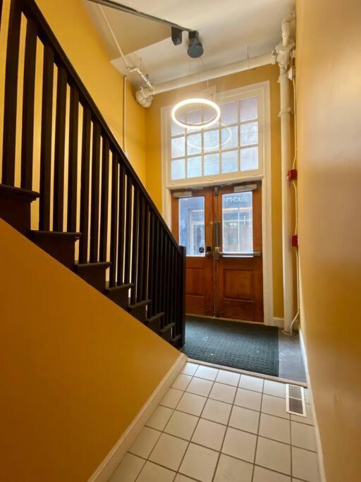 Downtown Albany 2 Bedroom + Workstation @ The Mark Exterior photo
